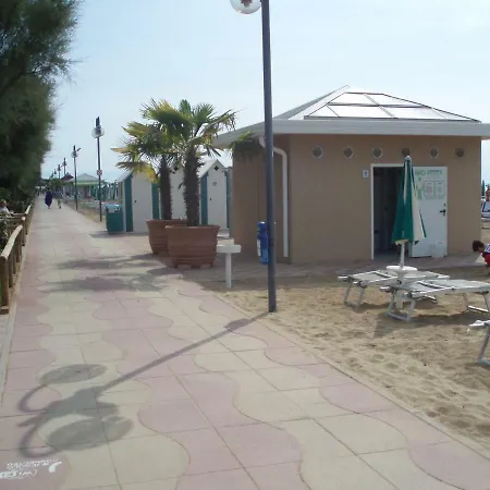 Cristina N. 12 * Lido di Jesolo